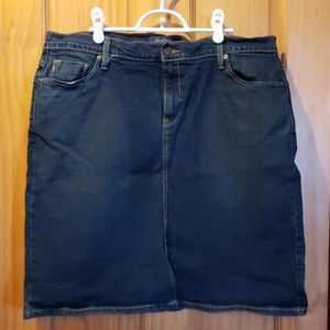 Levi Strauss Denim Skirt with front slit Size 18